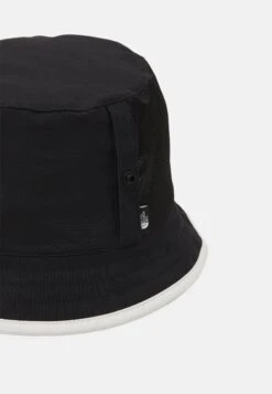 The North Face Class V Reversible Bucket Hat Unisex - Sombrero -Black/Gardenia White -ADIDAS Moda Tienda de ventas 018c8ce4c84a406b91bb51a6e0f77d68