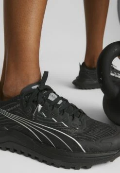 Puma Voyage Nitro- Zapatillas De Trail Running - Black Metallic Silver -ADIDAS Moda Tienda de ventas 07da294ab88748a089dc59a1c6590bce