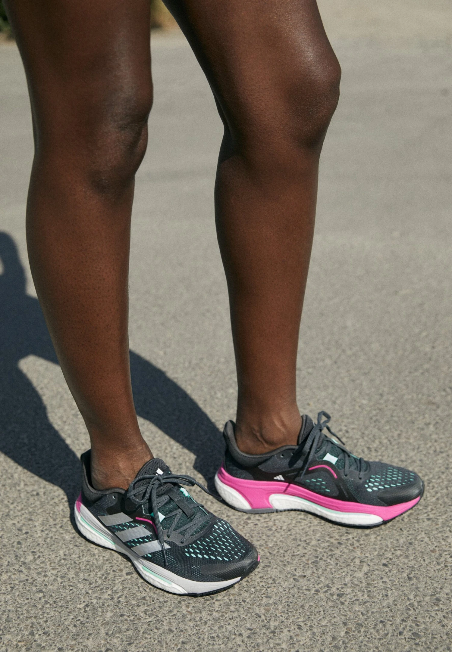 ADIDAS PERFORMANCE Solar Control- Zapatillas De Running Estables - Carbon/Silver Metallic/Lucid Fuchsia 4 ADIDAS PERFORMANCE Solar Control- Zapatillas De Running Estables - Carbon/Silver Metallic/Lucid Fuchsia - Imagen 2