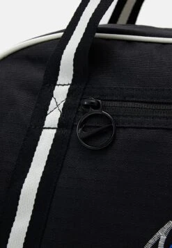 Nike Performance Gym Club Retro - Bolsa De Deporte - Black/Sail/(Hyper Royal) -ADIDAS Moda Tienda de ventas 3bf8cdb0ee33460caf5aa965be9afb43