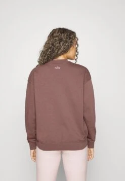 Nike Performance W Nk Df Gt Ft Gx Crew Esstl - Sudadera - Plum Eclipse/White -ADIDAS Moda Tienda de ventas 3e07a84a4ca742ef85bd1626a0bd13f6