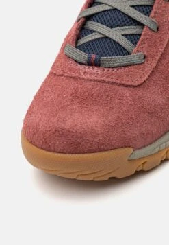 Columbia Newton Ridge - Zapatillas De Senderismo - Beetroot, Sedona Sage -ADIDAS Moda Tienda de ventas 5d194c6bfbc64b0887f355d5aed83314