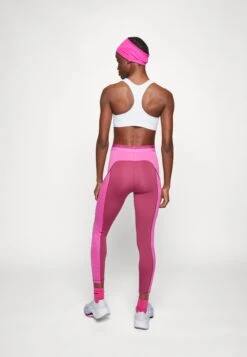 Nike Performance Femme - Medias - Rosewood/Active Fuchsia/Pink Spell -ADIDAS Moda Tienda de ventas 64fa2f4edd6c40cbad89404b8157e0d2