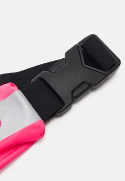 Nike Performance Slim Waist Pack- Riñonera - Hyper Pink/Black/Silver-Coloured -ADIDAS Moda Tienda de ventas 7ee57cac1aa543c38ba29f01d4ec1868