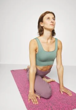 Sweaty Betty Balance Seamless Bra - Sujetadores Deportivos Con Sujeción Ligera - Heath Green 13 Sweaty Betty Balance Seamless Bra - Sujetadores Deportivos Con Sujeción Ligera - Heath Green -ADIDAS Moda Tienda de ventas 92baba2129974d78bfae64f1c778f219