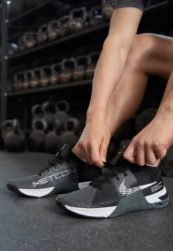 Nike Performance Metcon 8 Unisex - Zapatillas De Entrenamiento - Black/White/Dark Smoke Grey/Smoke Grey 11 Nike Performance Metcon 8 Unisex - Zapatillas De Entrenamiento - Black/White/Dark Smoke Grey/Smoke Grey -ADIDAS Moda Tienda de ventas 9a326c5fee044e05953fdb9e8c3e593c