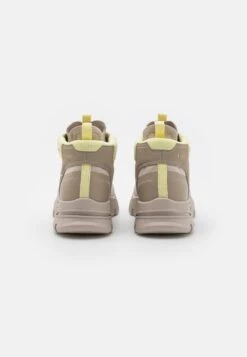 Zapatillas De Senderismo - Nude -ADIDAS Moda Tienda de ventas a5238d6a8eef45bcbcee5e6891476296