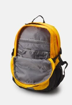 The North Face Borealis Classic Unisex - Mochila - Summit Gold/Black 11 The North Face Borealis Classic Unisex - Mochila - Summit Gold/Black -ADIDAS Moda Tienda de ventas aa9114484a5d4c9c8aa062f9dcdbc9b7