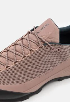 Arc'teryx Konseal Fl 2 - Zapatillas De Senderismo - Sense/Nocturnus -ADIDAS Moda Tienda de ventas b4e6f3f2014c4427b05cae7552c3bcdf