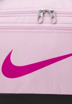 Nike Performance Brasilia Duffel Unisex - Bolsa De Deporte - Pink Foam/Black/Active Fuchsia) -ADIDAS Moda Tienda de ventas ba4e28115d12490183238666f9621a6c