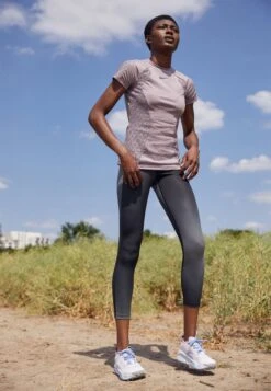 Nike Performance Zoomx Zegama- Zapatillas De Trail Running - Pearl Pink/Blue Whisper/Coconut Milk/Baltic Blue/Football Grey -ADIDAS Moda Tienda de ventas d487890aa9e44217b94c948d07142cec