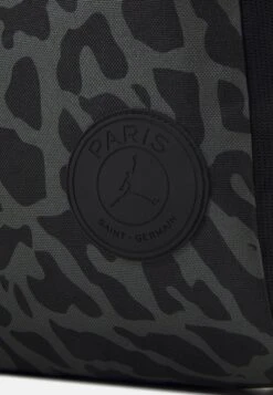 Jordan Jan Essential Backpack - Mochila - Black 10 Jordan Jan Essential Backpack - Mochila - Black -ADIDAS Moda Tienda de ventas e5a64e93d6ee4f4488459aec0357da53