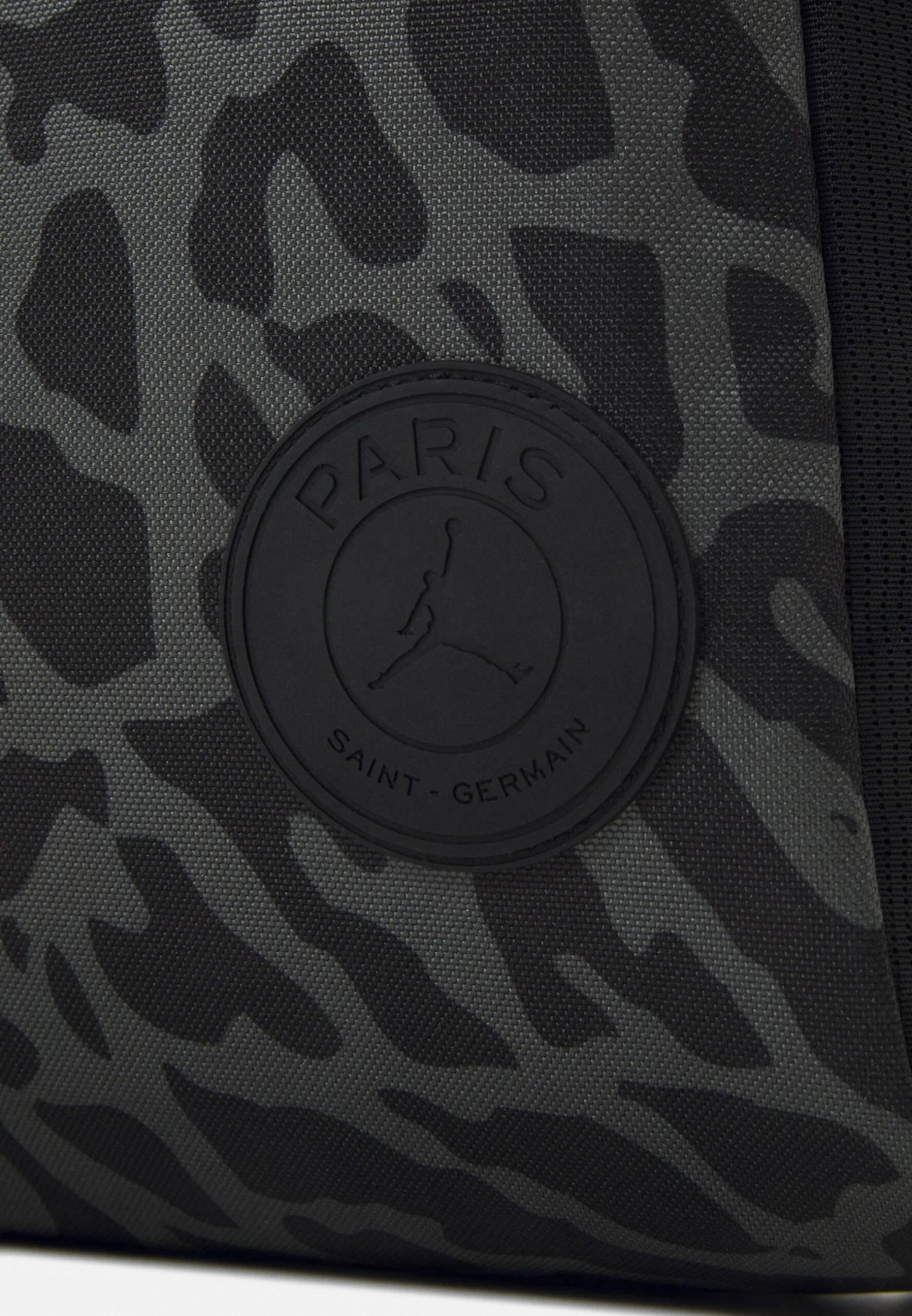 Jordan Jan Essential Backpack - Mochila - Black 6 Jordan Jan Essential Backpack - Mochila - Black - Imagen 4