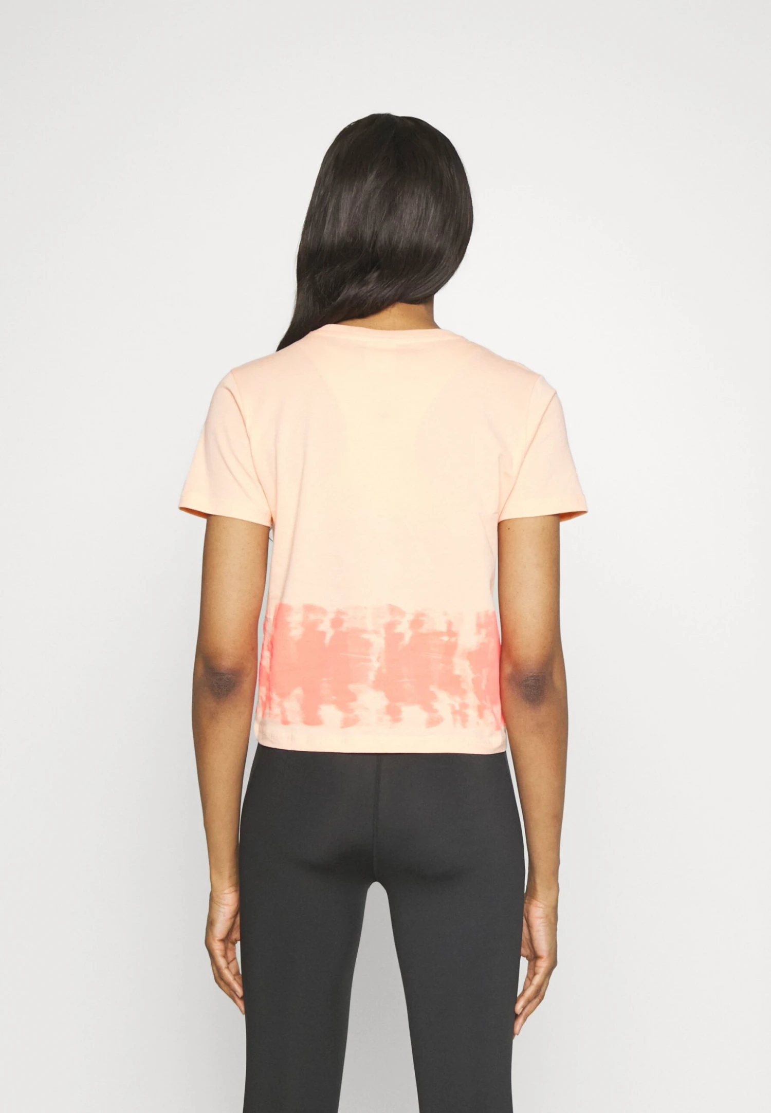 Champion Color Ground Crewneck Croptop - Camiseta Estampada - Pen 5 Champion Color Ground Crewneck Croptop - Camiseta Estampada - Pen - Imagen 3