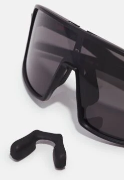 Oakley Sutro Unisex - Gafas De Deporte - Matte Black Prizm Grey -ADIDAS Moda Tienda de ventas f7ec14ba2213456fbaf193a2437a4486